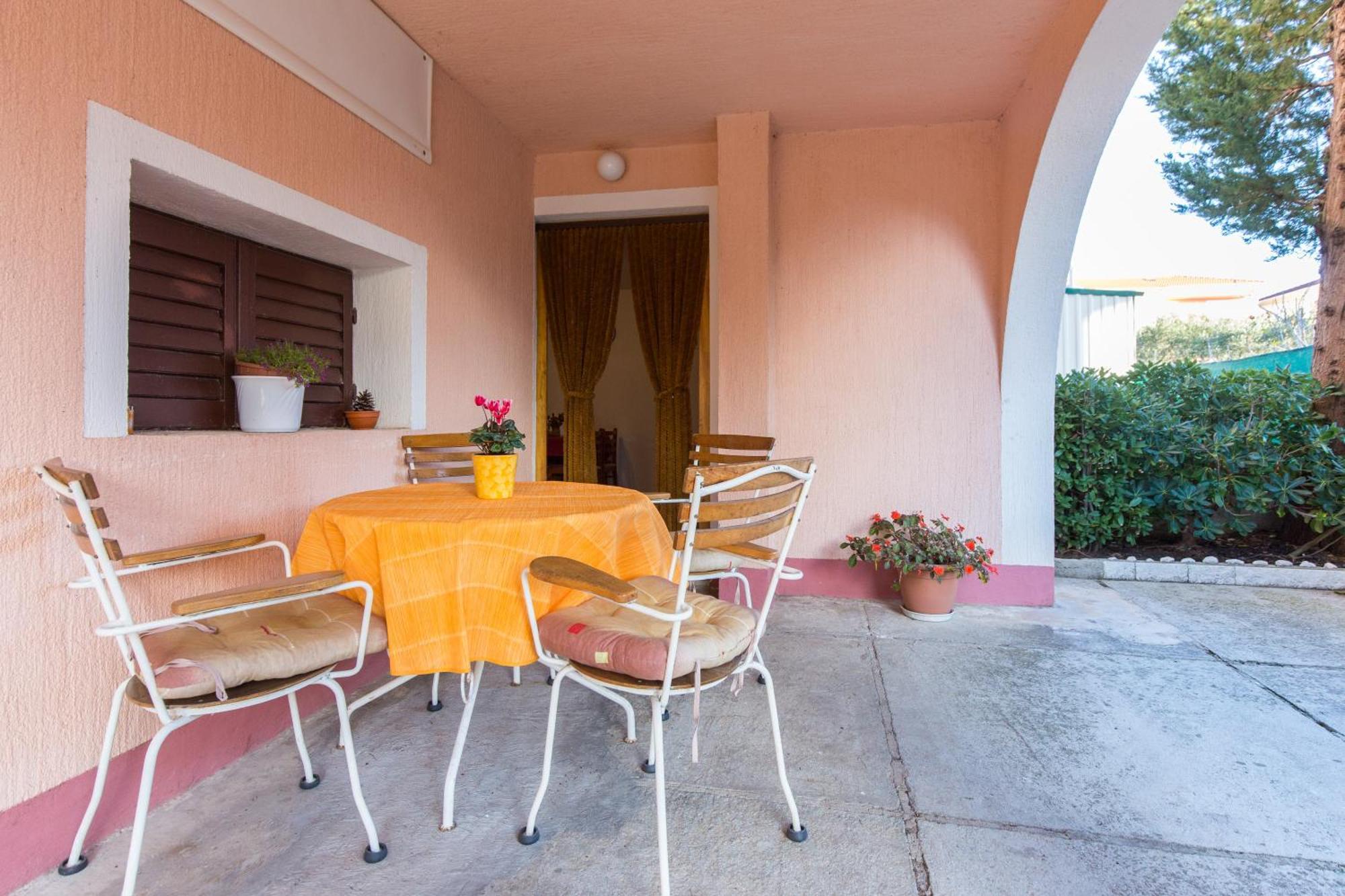 Neda Apartment Пунат Екстериор снимка